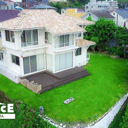 Gloce 葉山 Ocean View House 都心から1時間 湘南の絶景を独り占めペットok 出張bbq有り يوكوسوكا المظهر الخارجي الصورة